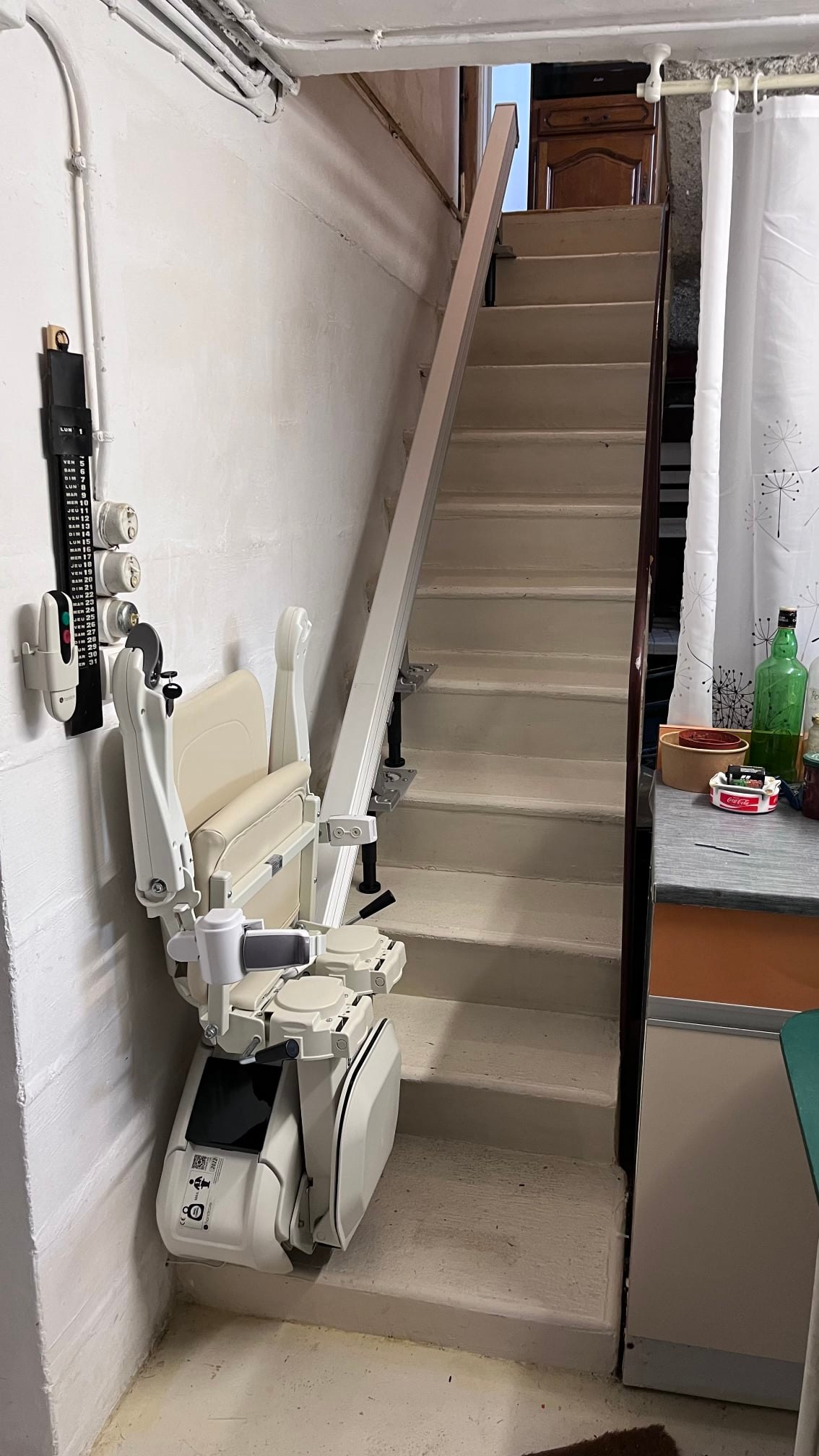 Installation d'un Monte-Escalier droit modèle HANDICARE 1100 - Photo 5
