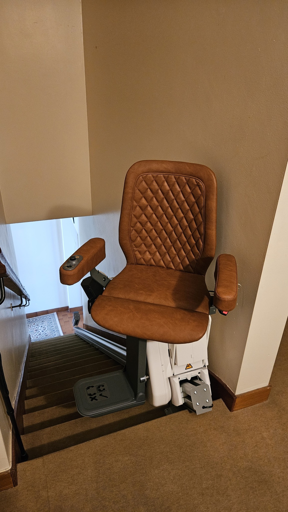Installation d'un Monte-Escalier droit modèle UP STAIRLIFT - Photo 2