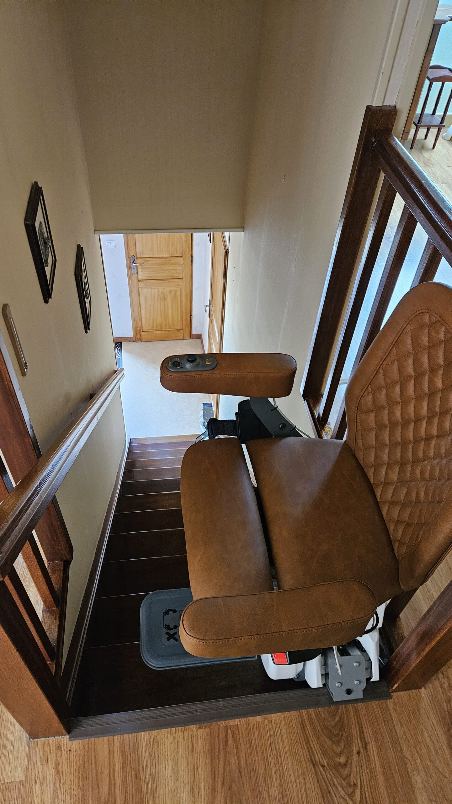 Installation d'un Monte-Escalier droit modèle UP STAIRLIFT - Photo 4