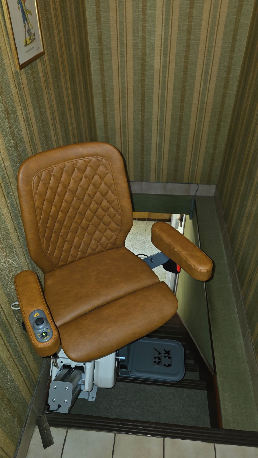 Installation d'un Monte-Escalier droit modèle UP STAIRLIFT - Photo 4