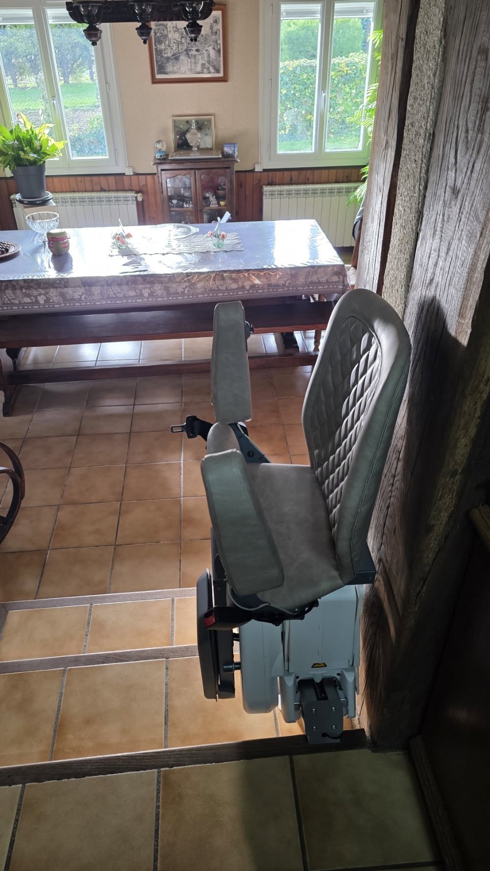 Installation d'un Monte-Escalier droit modèle UP STAIRLIFT - Photo 4