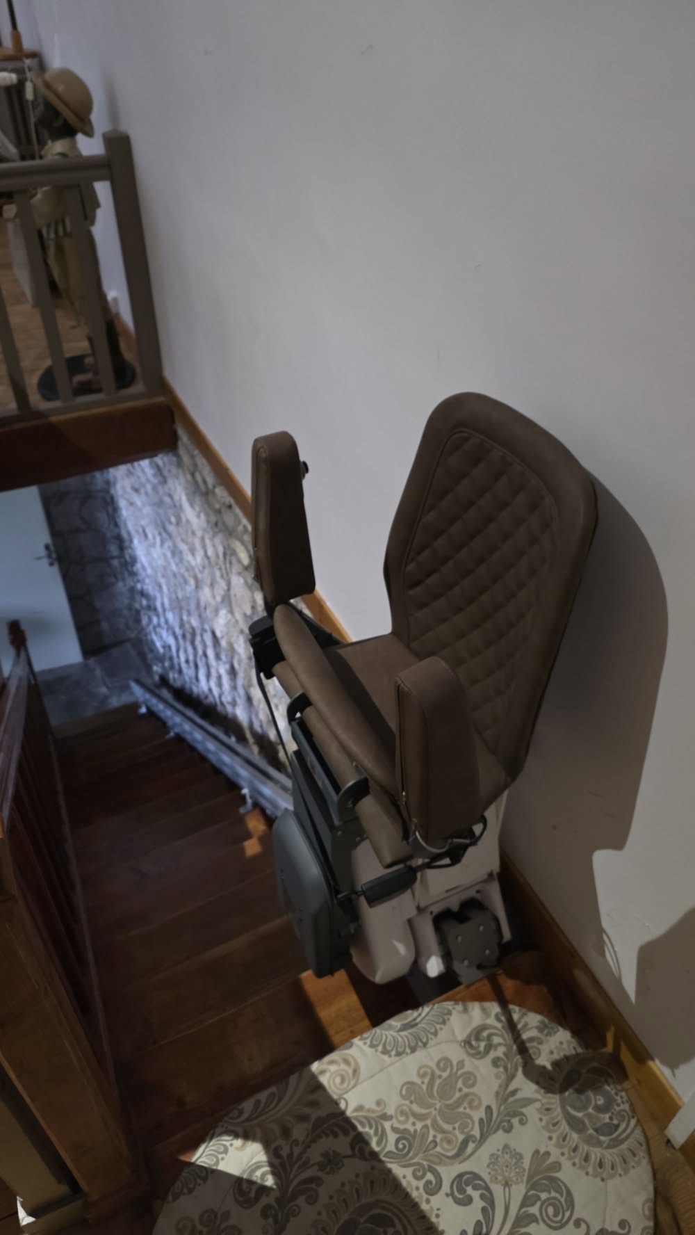 Installation d'un Monte-Escalier droit modèle UP STAIRLIFT - Photo 4